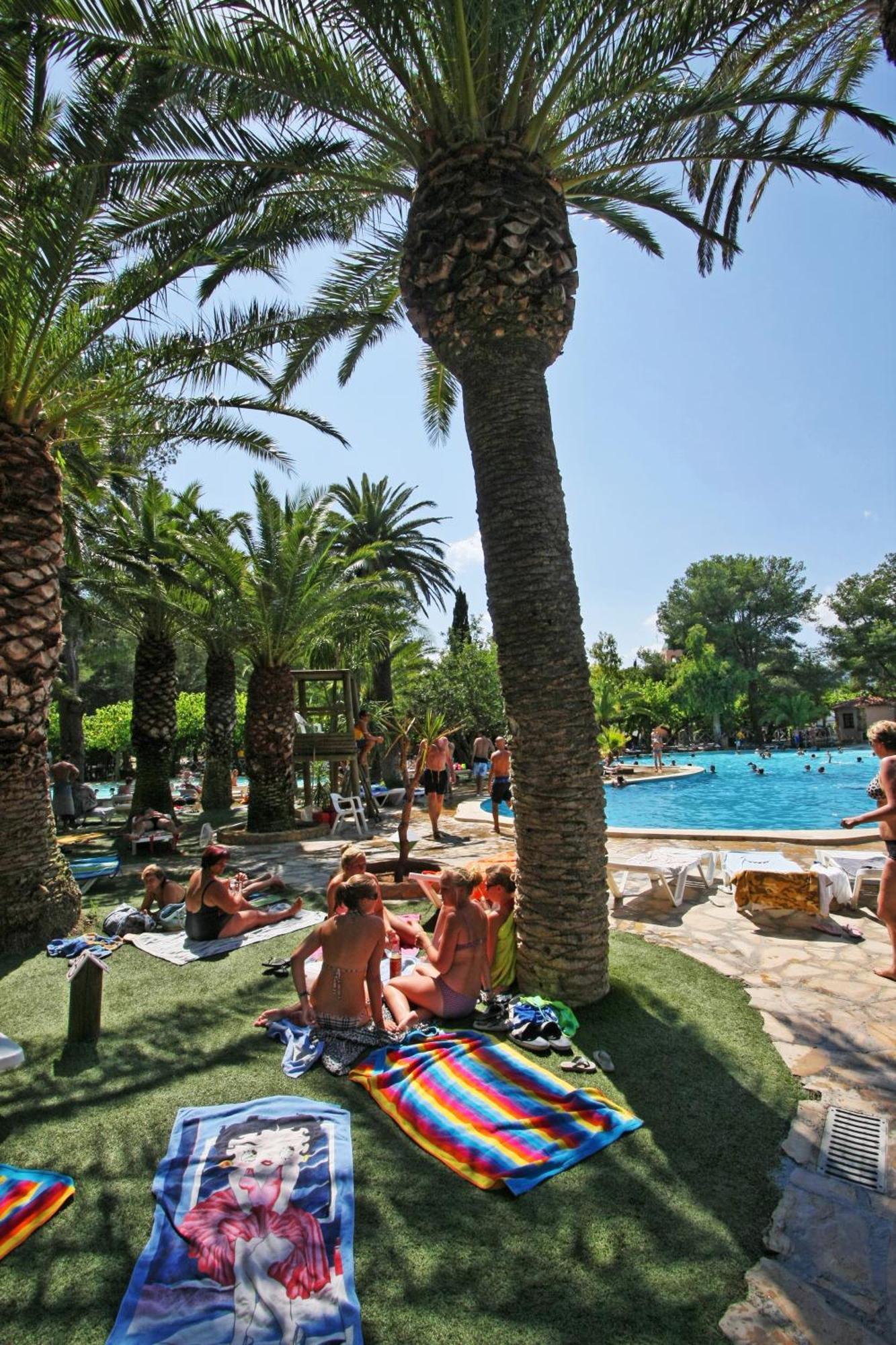 Camping & Resort La Torre Del Sol Miami Playa Zewnętrze zdjęcie